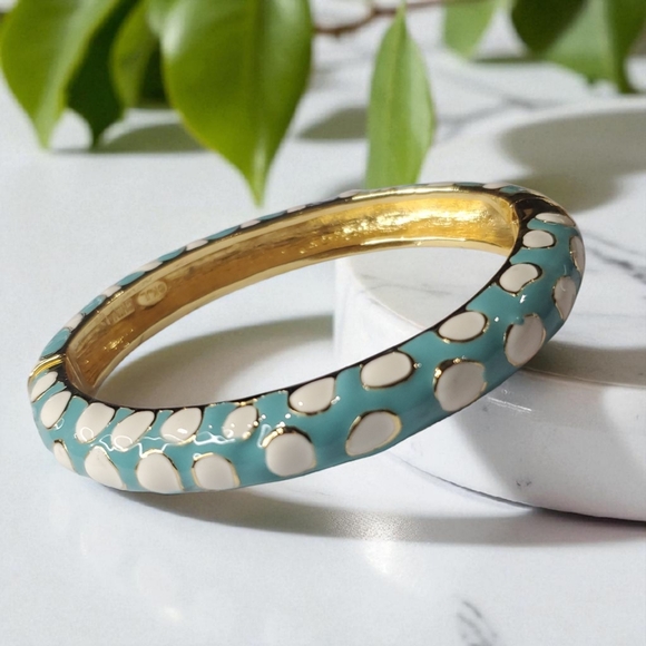 KJL Kenneth Lane Turquoise White 2 Sided Enamel Hinge Bangle Bracelet - Picture 3 of 6